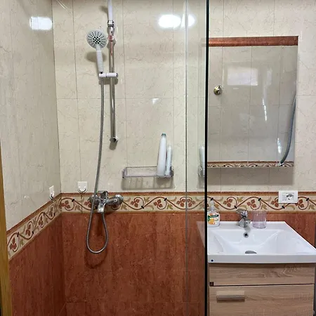 Cozy Flat In The Center טיראנה
